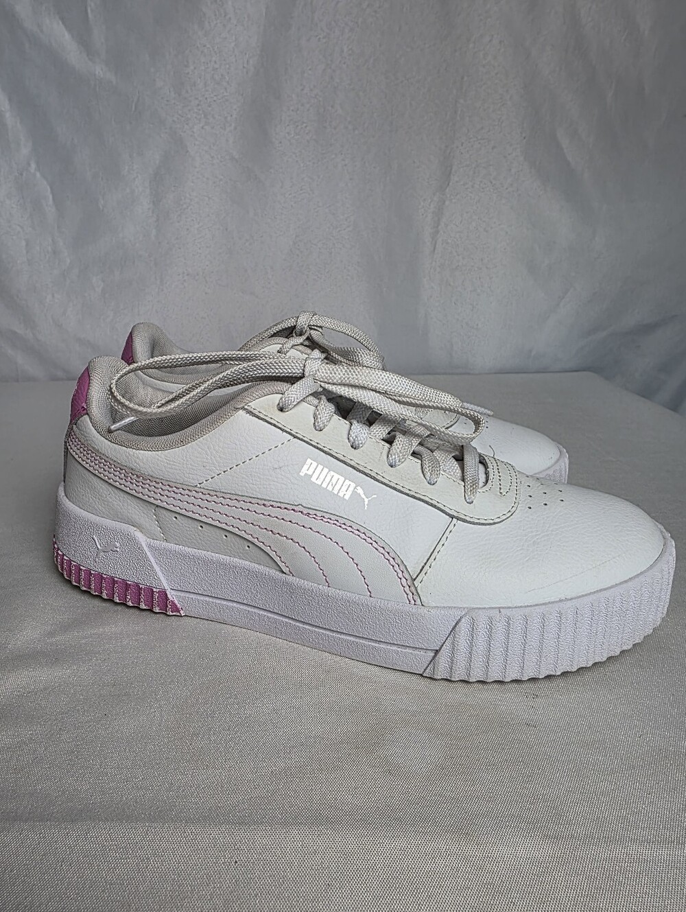Puma Women's Classic Comfort Athletic Tennis Shoe Size 8.5